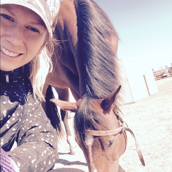 Meet your Posher, Kristen - Picture 1 of 1